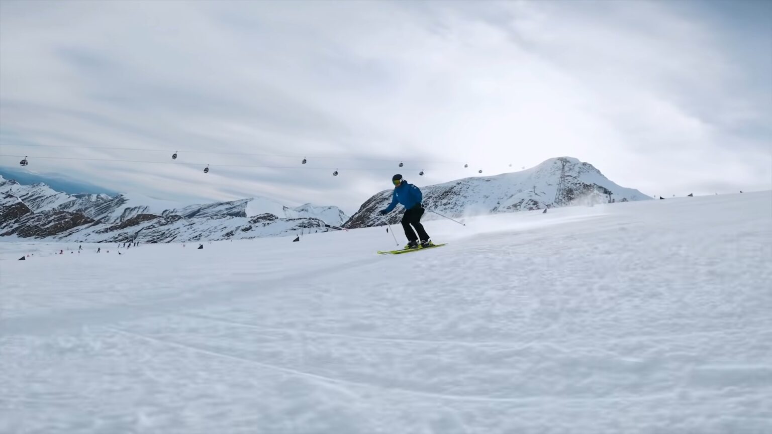 Super G Vs. Downhill A Tale of Two Skiing Disciplines